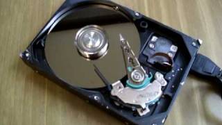 Seagate Barracuda 72007 Cover Open [upl. by Enoved]