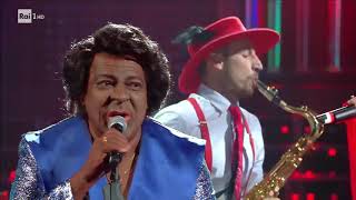 Platinette interpreta James Brown quotI got you I feel goodquot  Tale e Quale Show 27102017 [upl. by Nan547]