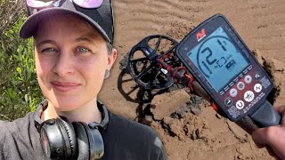 Taking the Equinox 800 back to the Beach Metal Detecting [upl. by Lorien981]