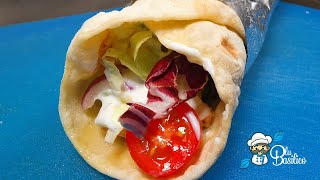 Piadina kebab fatta in casa  Preparazione piadine  salsa allo yogurt  ciccia [upl. by Selym823]