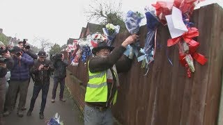 Floral tributes to mark death of Hither Green intruder torn down by local residents  5 News [upl. by Milo72]