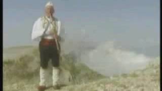 Vendim Kapajmelodi me fyell Albanian original fshepherds flute musicAnsambli Folklorik Çipini [upl. by Breskin]