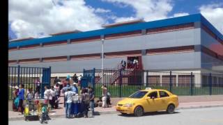 MERCADO quot24 DE MAYOquot  OTAVALO Antiguo y el nuevo mercado [upl. by Elokyn275]