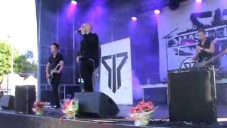 Smash Into Pieces  quotHere To Stayquot Live at VOXfestivalen Örebro Sweden 250813 [upl. by Kcirde]