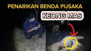 penarikan benda pusaka keong mas di malam hari Jumat Kliwona [upl. by Ahsikcin841]