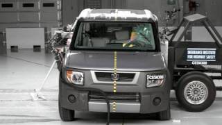 2003 Honda Element side test [upl. by Cired]