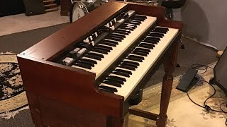 Crumar Mojo Classic Organ right out the box [upl. by Peggy]