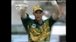 Jonty Rhodes 15 Splendid Fielding Diving Saves [upl. by Nalced]