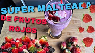 COMO HACER UNA MALTEADA CON HELADO DE FRESA Y FRUTOS ROJOS CON 4 INGREDIENTES EN 1 MINUTO👍😊 [upl. by Riggins427]