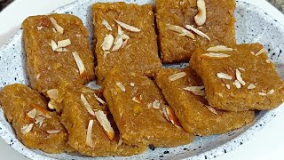 दिवाली पर बनाएं ये खास मिठाई वो भी बिना मावा बिना चीनी  Healthy And Tasty Apple Barfi 😋 [upl. by Ilajna806]