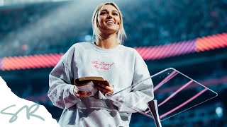 Does God Love Me  Sadie Robertson Preaching  Passion 2020 [upl. by Alaric]