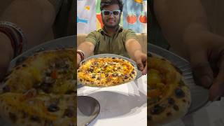 First oval shape pizza 😱🔥 foodie viralvideo ytshorts shortsfeed foodblogger viralshort [upl. by Frederich]