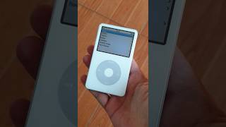 Ipod classic gen 5 in 2024ipodclassic iphone4sTV ipod [upl. by Magan]