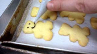 Biscotti di Pasta Frolla per Bambini  Video Ricetta Dolci per Compleanno o Battesimo [upl. by Pouncey]