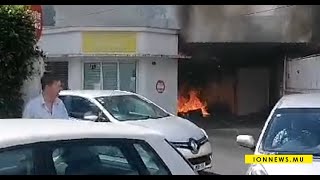 Incendie au magasin Yves Rocher de QuatreBornes ce mardi aprèsmidi [upl. by Krasnoff]