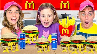 APRIAMO UN MC DONALD’S LEGO NELLA VITA REALE NELLA NOSTRA NUOVA CASA CON LA NOSTRA AMICA GIADA [upl. by Adnahc]