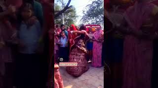 Dosto ke puchne pr 🤣🤣 khesariyakibetisapanwameaatihai dance love marwadi [upl. by Derdle]