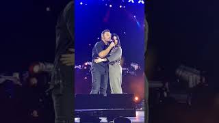 Tiziano Ferro canta a Bologna con Laura Pausini [upl. by Lamahj939]