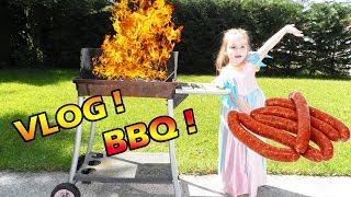 VLOG Premier Barbecue de 2017  Saucisses à volonté  BBQ Routine Outdoor [upl. by Asirak414]