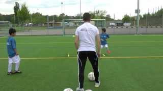 Fussballtraining Ballannahme mit Freilaufen  Ballkontrolle  Technik [upl. by Ecertak]