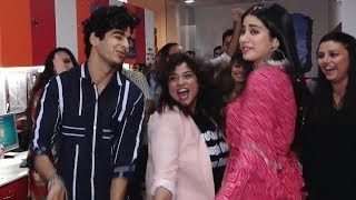 Jhanvi Kapoor amp Ishaan Khattars CRAZY Zingaat Dance With RJ Malishka [upl. by Azer634]