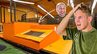 Verstoppertje in een trampoline park  710 [upl. by Atsirak]