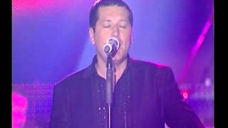 Aco Pejovic  Biti siguran  Live  Koncert Zivota  Skenderija 19052011 [upl. by Jaenicke113]