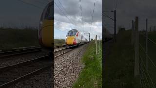 Train at TUXFORD Azuma speeds north from London King’s Cross [upl. by Eimak380]