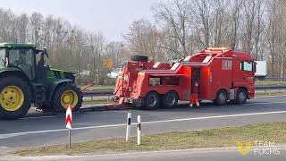 Polizei versucht 1 Traktor abzuschleppen 04032024 [upl. by Griselda]