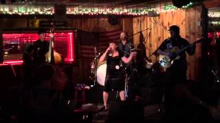 AILEEN QUINN amp the Leapin Lizards  Joes All American Bar amp Grill SWINGIN in the New Year [upl. by Yemac170]