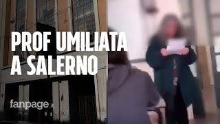 Salerno prof derisa durante lappello Gli studenti quotAbbiamo sbagliato ci sono altri videoquot [upl. by Herrle]