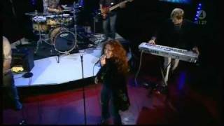 Sarah Kelly sings quotStill Breathingquot on Tv4s Nyhetsmorgon [upl. by Griseldis704]