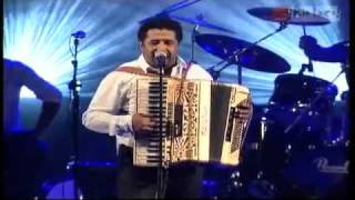 Cheb Khaled  Yamina Festival Toulouse 2009flv [upl. by Palmira]