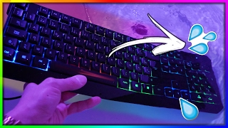 WTF UN CLAVIER MULTICOLORE À 30€ QUI VA SOUS LEAU [upl. by Keryt957]