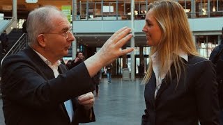 Larissa Zegveld en Bert Mulder  2 De veranderende informatietaak van de overheid [upl. by Htepsle]