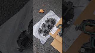 Ram promaster 2500 36 pentastart replacing lower intake manifold because 3 screw got stuck [upl. by Nava290]