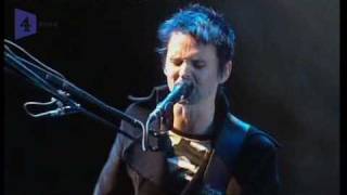 Muse play Hysteria at V festival [upl. by Eed]