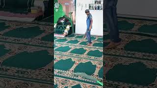 Shahe madina shahe madinashahemadina madina vairalshort trendingshorts masjid kisfaye kare bache [upl. by Duleba]