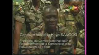 Mali  Le lieutenant Amadou Konaré et le capitaine Amadou Sanogo chef de la junte [upl. by Yenaffit596]