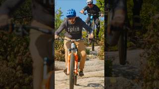 Dodging Leaf peeping hikers mtb mountainbike [upl. by Davin]