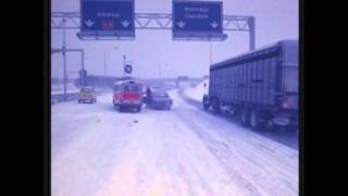 sneeuw overlast jaren 70  1979  op de snelweg [upl. by Acinnod]