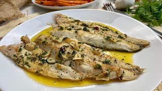 Lubina al Horno con Patatas  Pescado al Horno Fácil y Delicioso [upl. by Netsyrk380]