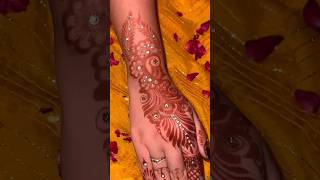 Try this on karwachauth mehndi henna mehndidesign henn hennadesign bridalhack bridalmehndi [upl. by Enilekaj457]