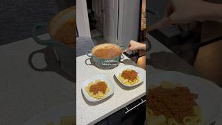 homemade bolognese is an easy 1010 cookwithme homemadebolognese lifestylevlogger explorepage [upl. by Ettessil]