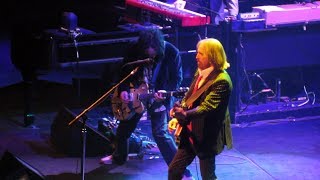 Tom Petty and the Heartbreakers  Handle With Care Live [upl. by Ailak22]