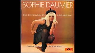 Sophie Daumier  Féminine Féline Femme femme [upl. by Yrogerg449]