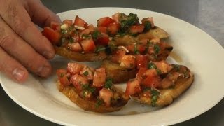 HOW TO MAKE TOMATO BRUSCHETTA EASY RECIPE BRUSCHETTA CON POMODORI  theitaliancookingclasscom [upl. by Iover]