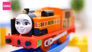 Big World Big Adventures Nia Thomas amp Friends プラレールきかんしゃトーマス ニア GOGO地球まるごとアドベンチャー サロしゃん Saroyan [upl. by Gallard]