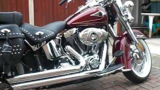 Harley Davidson Heritage Softail Classic 2009 [upl. by Lucais]