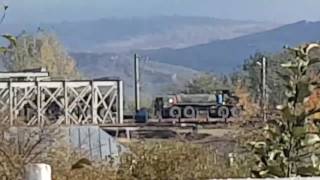 Onesti 01112016  Garnitura de tren plina cu tancuri taburi si masini de armata [upl. by Torosian]